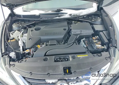 2016 Nissan Altima 2.5 z USA, uszkodzony, nr VIN 1N4AL3AP8GC143205